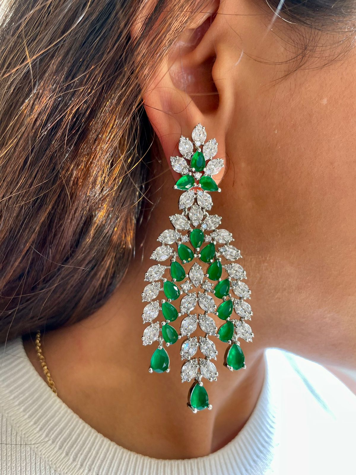 Heart Emeralds Diamond Necklace Set