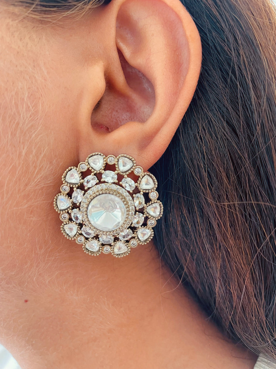 Center Polki with Polki Detailing Statement Kundan Studs