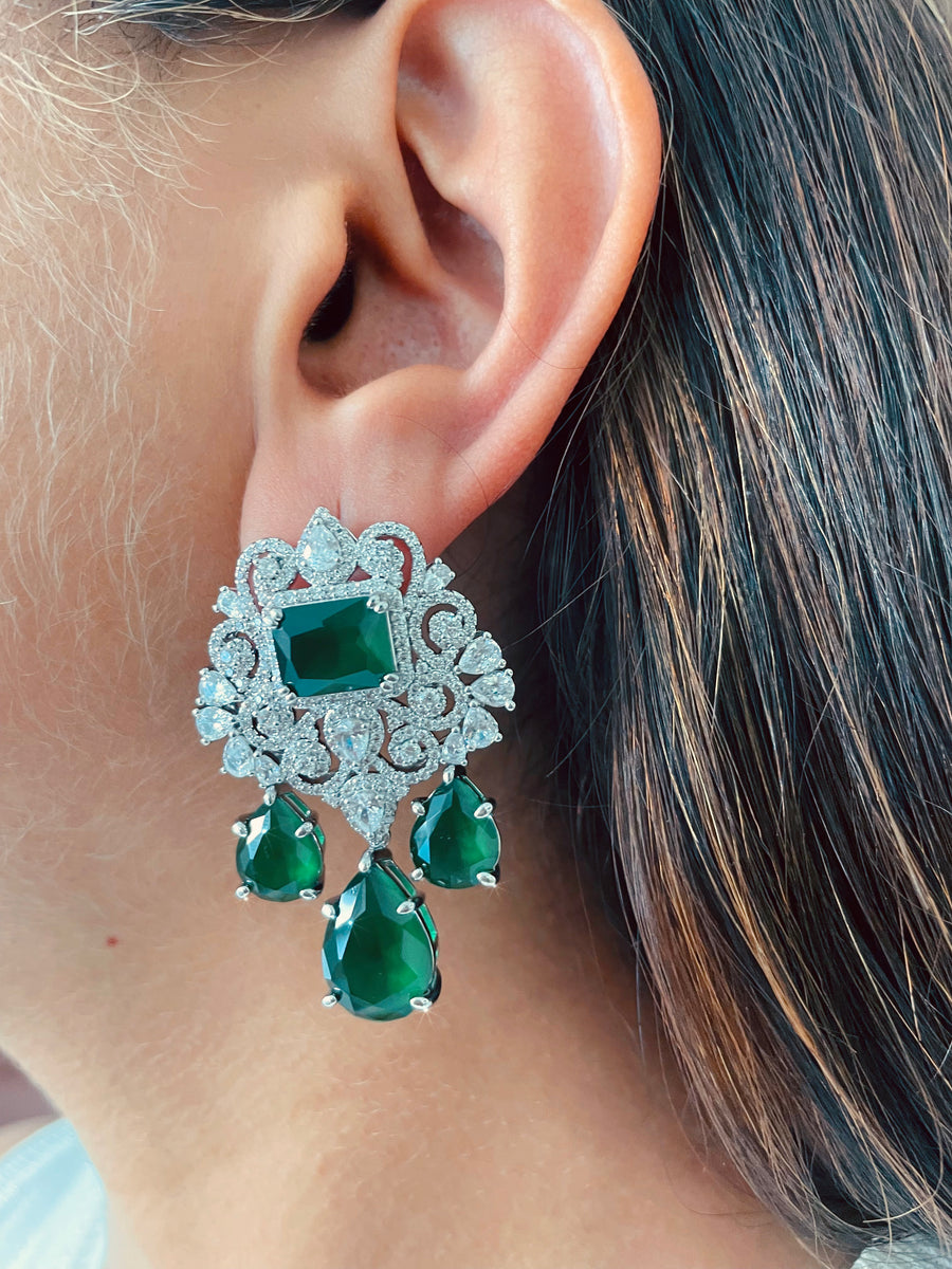 طقم دافوديل سيترين (اقراط وقلادة)