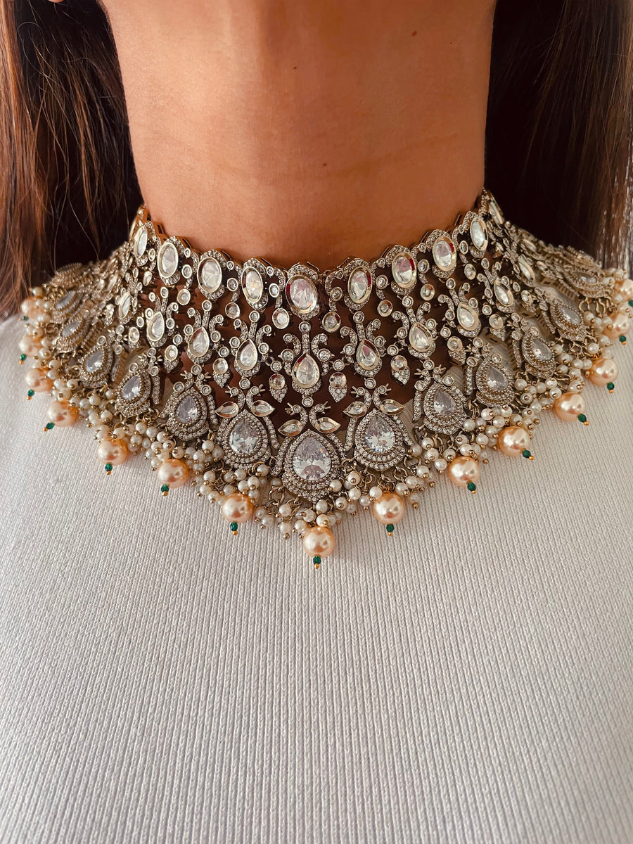 Zareen Sheeshmahal Maharani Heirloom Moissanite Polki Kundan Choker Necklace Set (Necklace & Earrings)