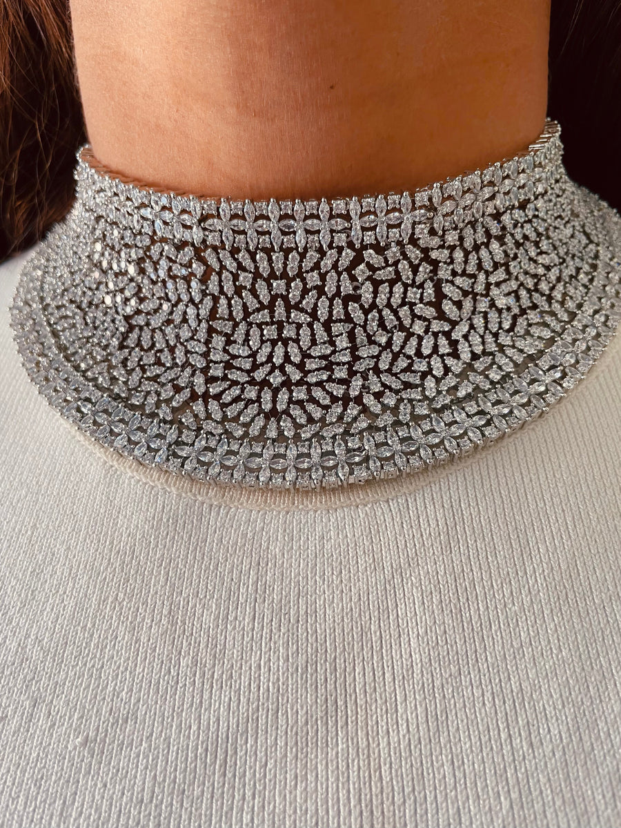 Statement Compressed Diamond Choker Necklace Set – PRERTO E