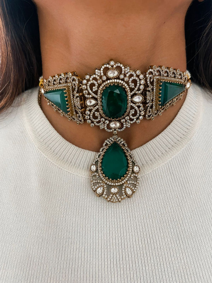 Bokaro Statement Emerald Victorian Necklace Set (Necklace & Earrings)