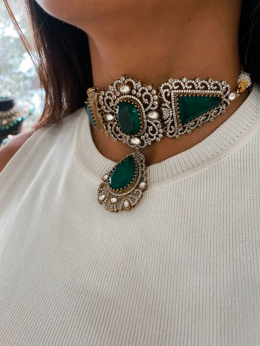 Bokaro Statement Emerald Victorian Necklace Set (Necklace & Earrings)