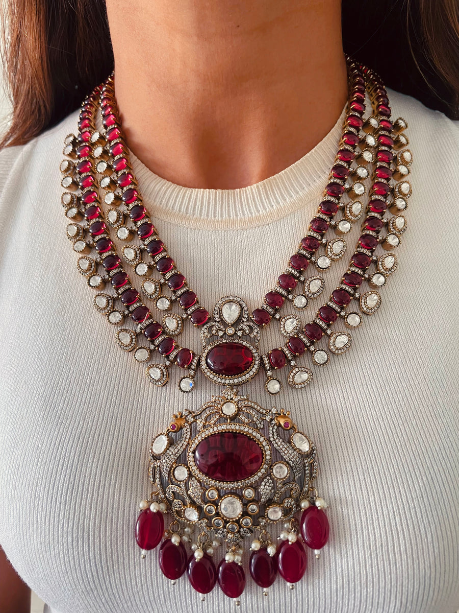 Tejaswini Ruby Zareen Darbar Sovereign Necklace Set (Necklace & Earrings)