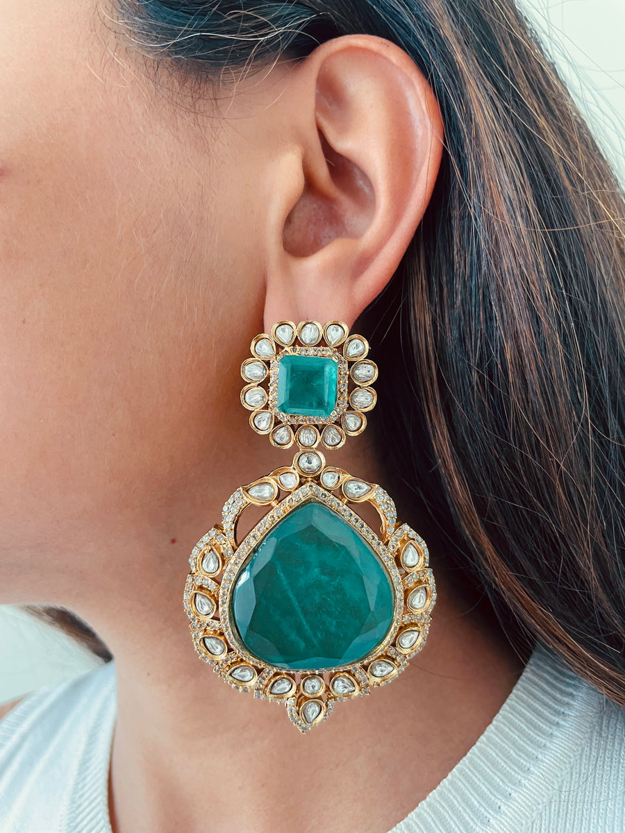 Maharani Nikhara Emerald Moissanite Choker & Necklace Set (Necklace & Earrings)