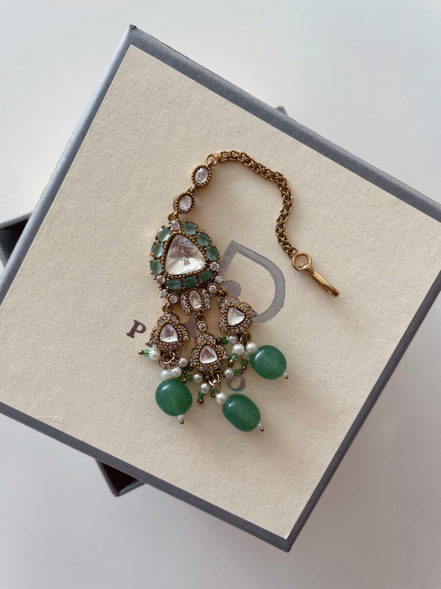 Green Kundan Pearl Drop Tringular Polki Emerald Necklace Set (Necklace, Earrings & Mang Tika)