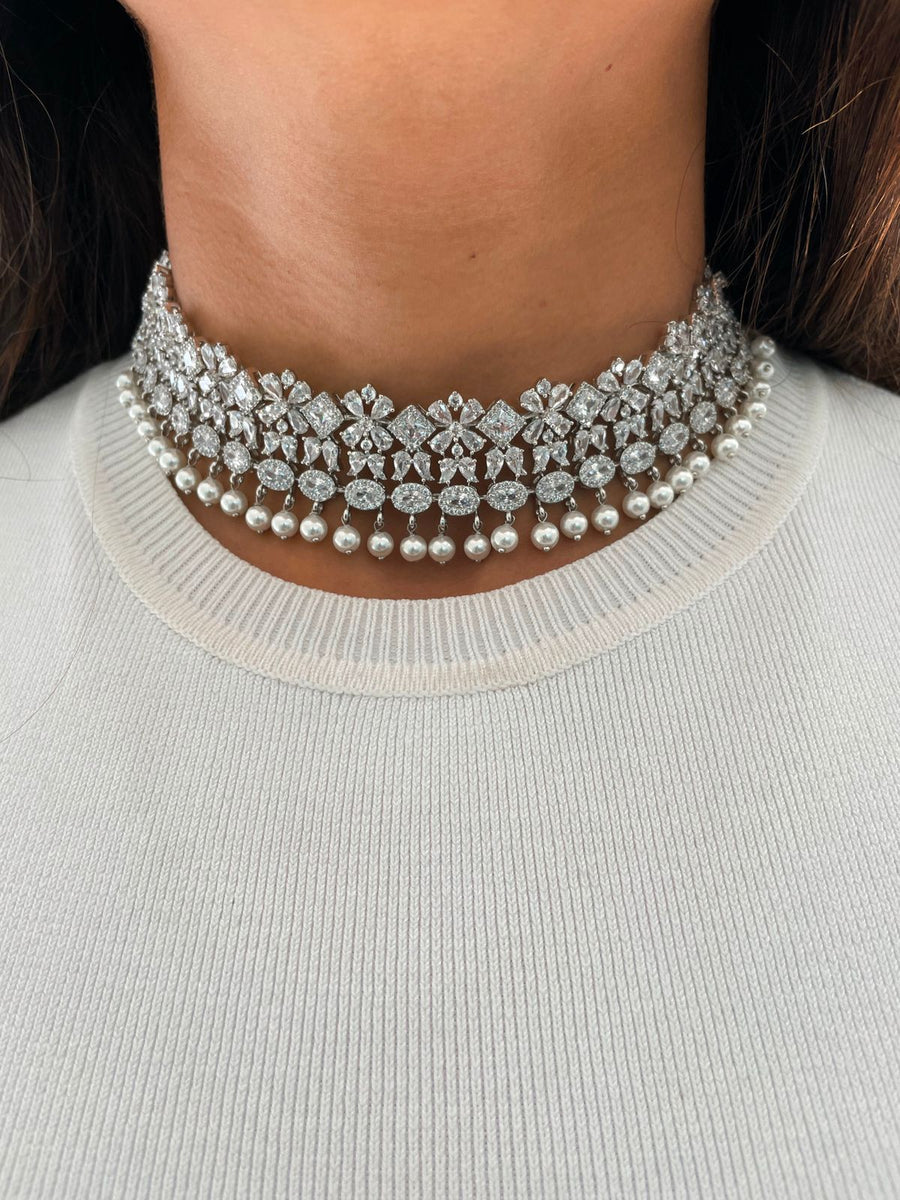 مجموعة قلادة هاسدي على شكل قطرة اللؤلؤ من أدور روبي مينا ديمونتي (قلادة وأقراط)