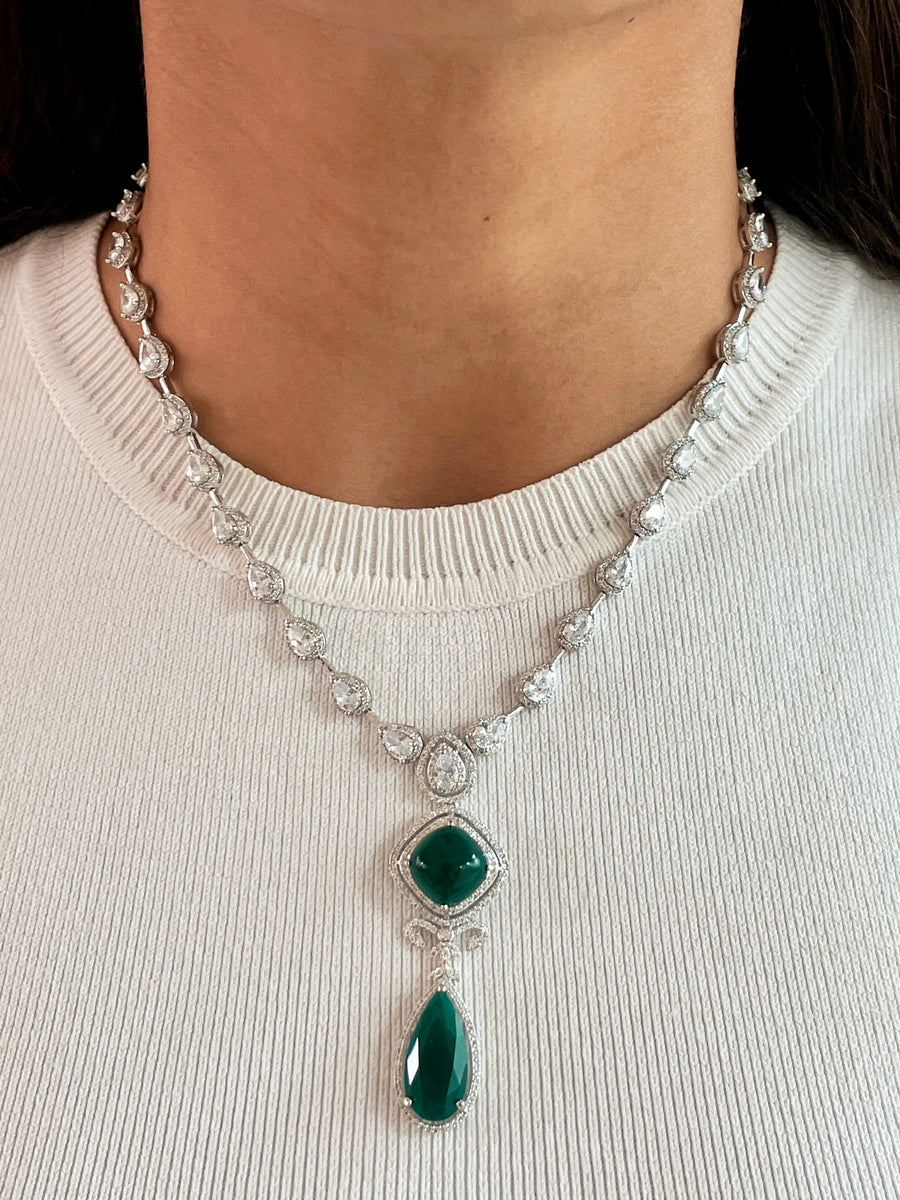 Tear Drop Emerald Diamond Setting Statement Necklace