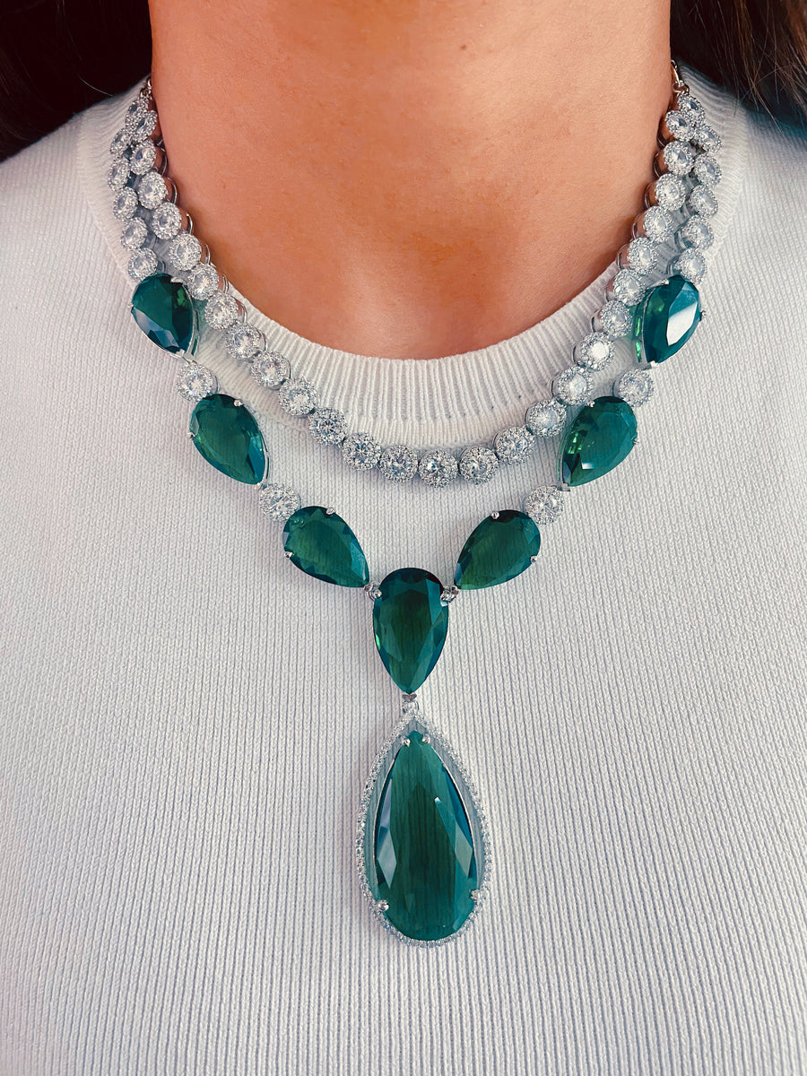 VeroniQ Trends-Long Kundan Statement Necklace With Emerald Drops-Bollywood  Necklace-Bridal Jewelry-VC - VeroniQ Trends