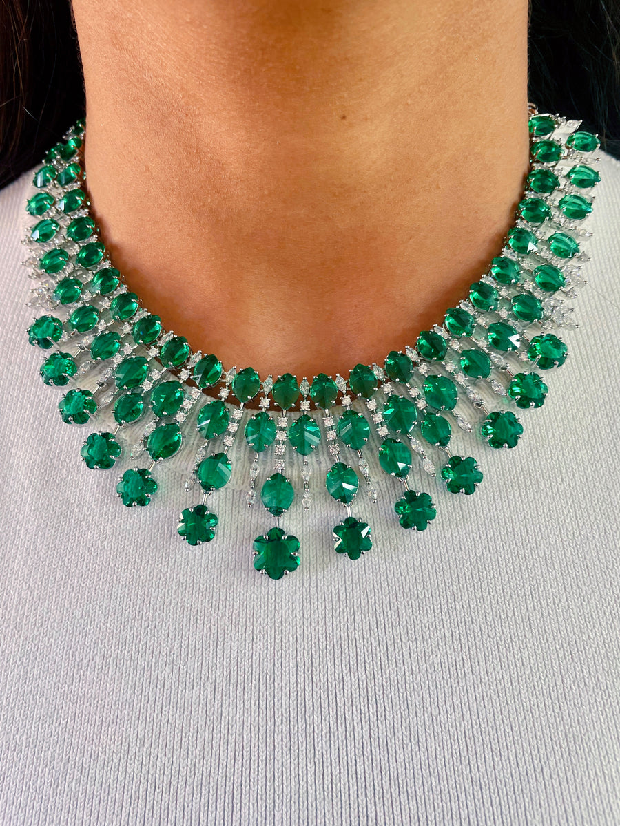 Vema Emerald & Diamond Set (Necklace & Earrings)