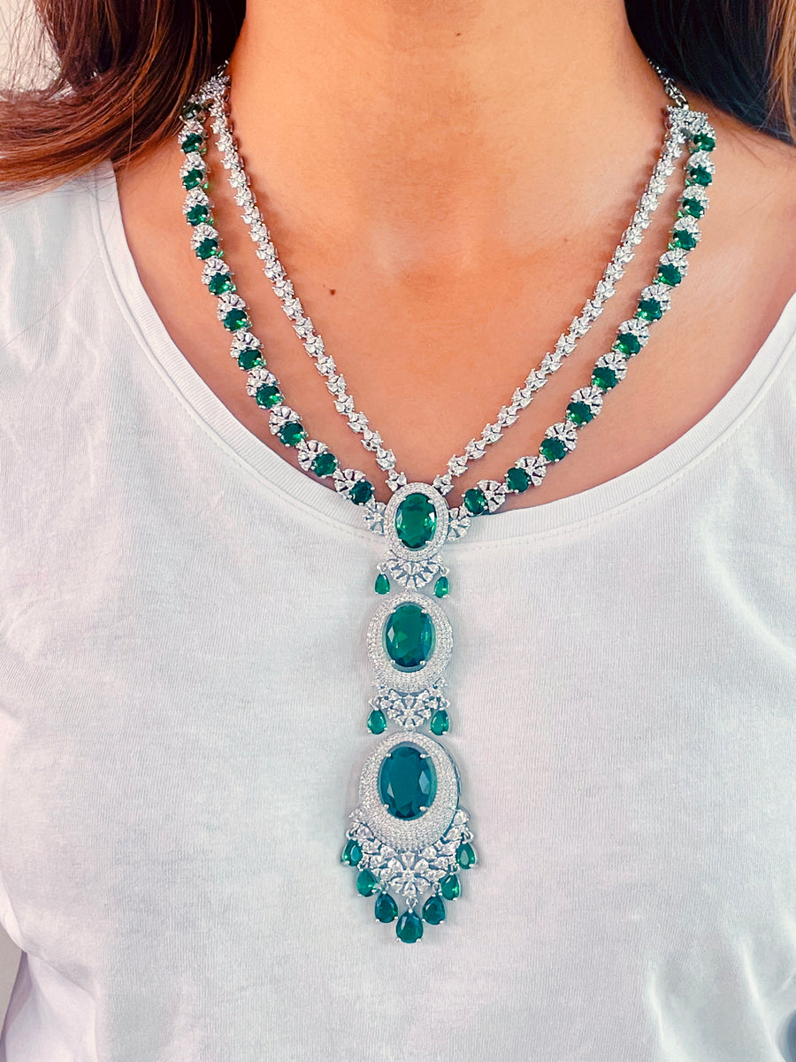 Sabz Sa Emerald Diamond Set (Earrings & Necklace)