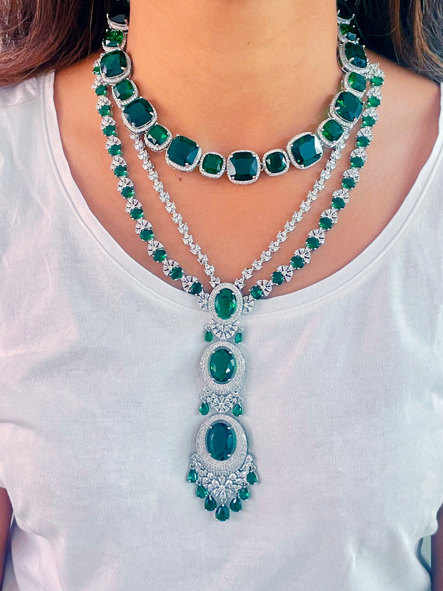 Maharani Sabz Sa Emerald Diamond Set (Earrings & Necklace)