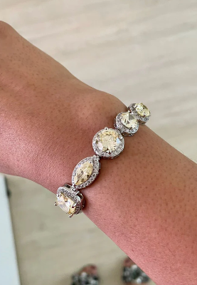 طقم دافوديل سيترين (اقراط وقلادة)