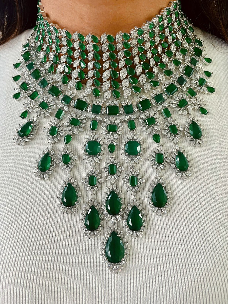 Maharani Abbey Emerald Drops Necklace Set Heart Emerald