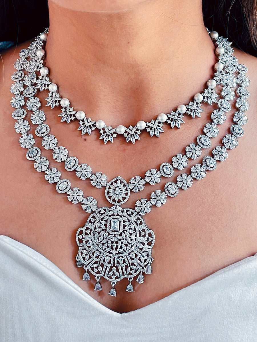 Brianna Ciara Pearl Diamonte Set (Earrings & Necklace)