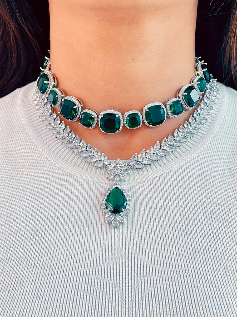 Maharani Divine Sage Emerald Set (Earrings & Necklace)