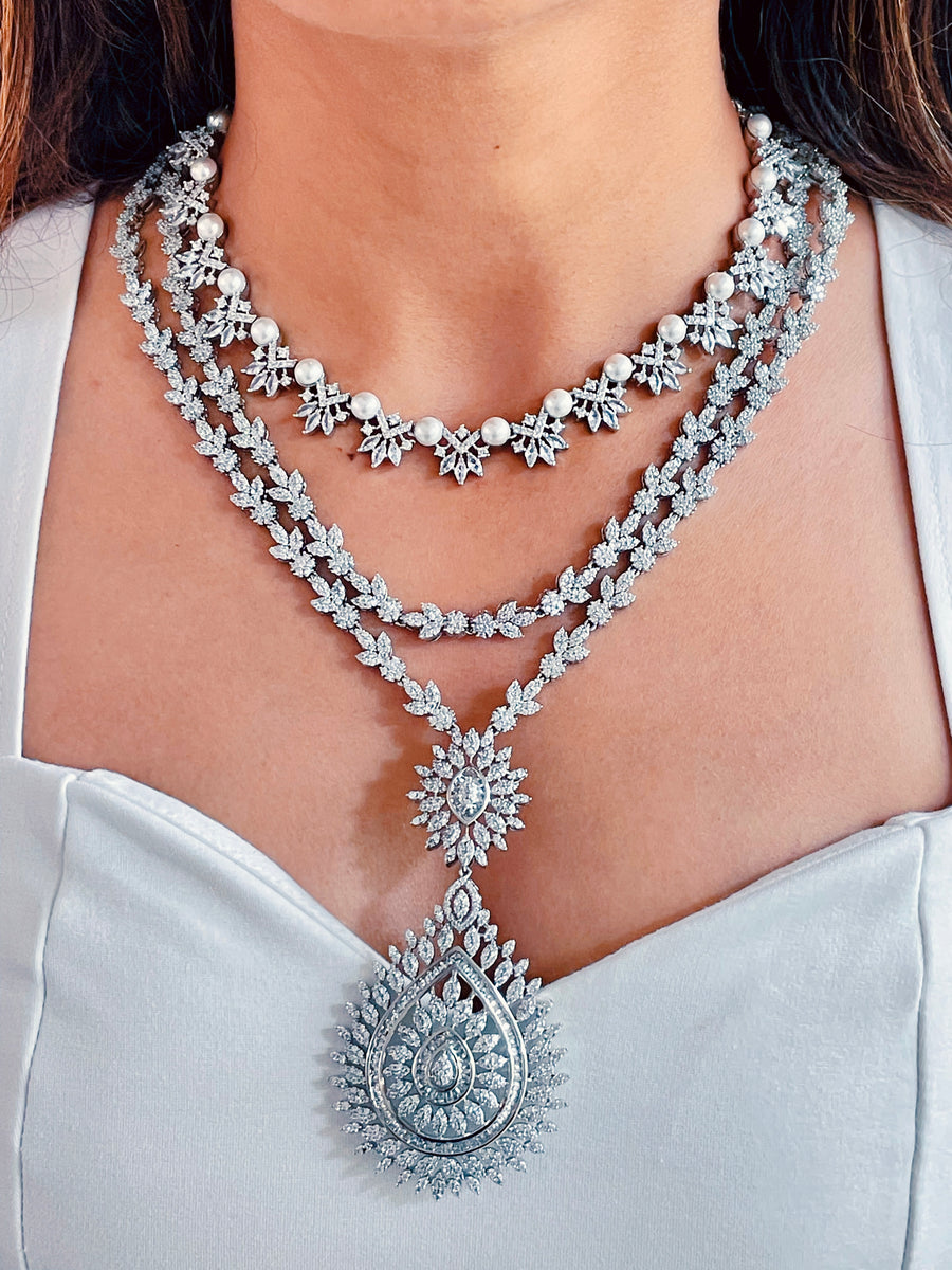 Riara Pearl Diamond Set (Earrings & Necklace)