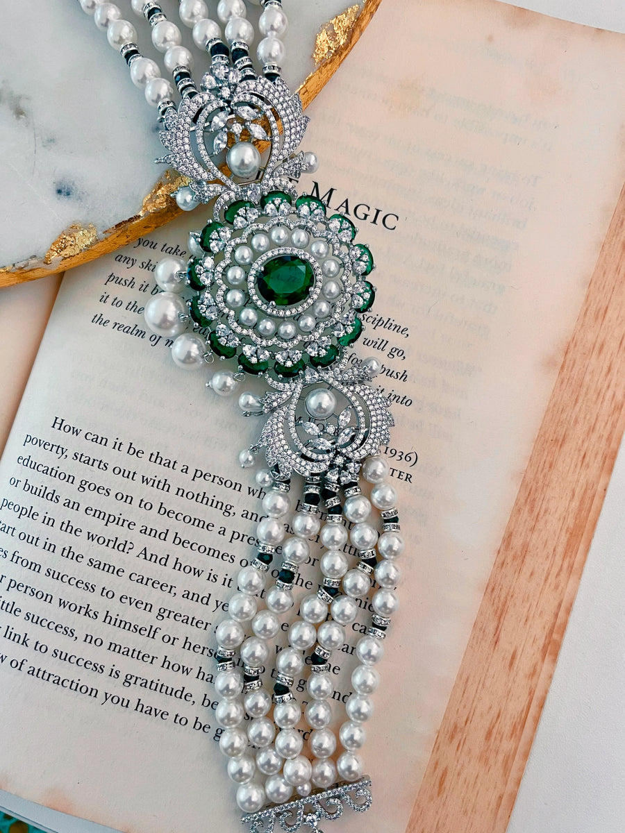 Victoria Diamond Emerald Set (Earrings & Necklace)